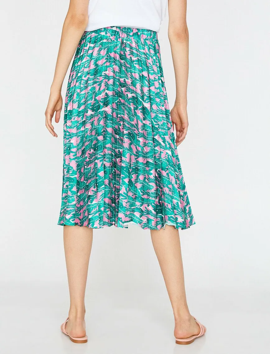 12208 Green Pleated Midi Skirt
