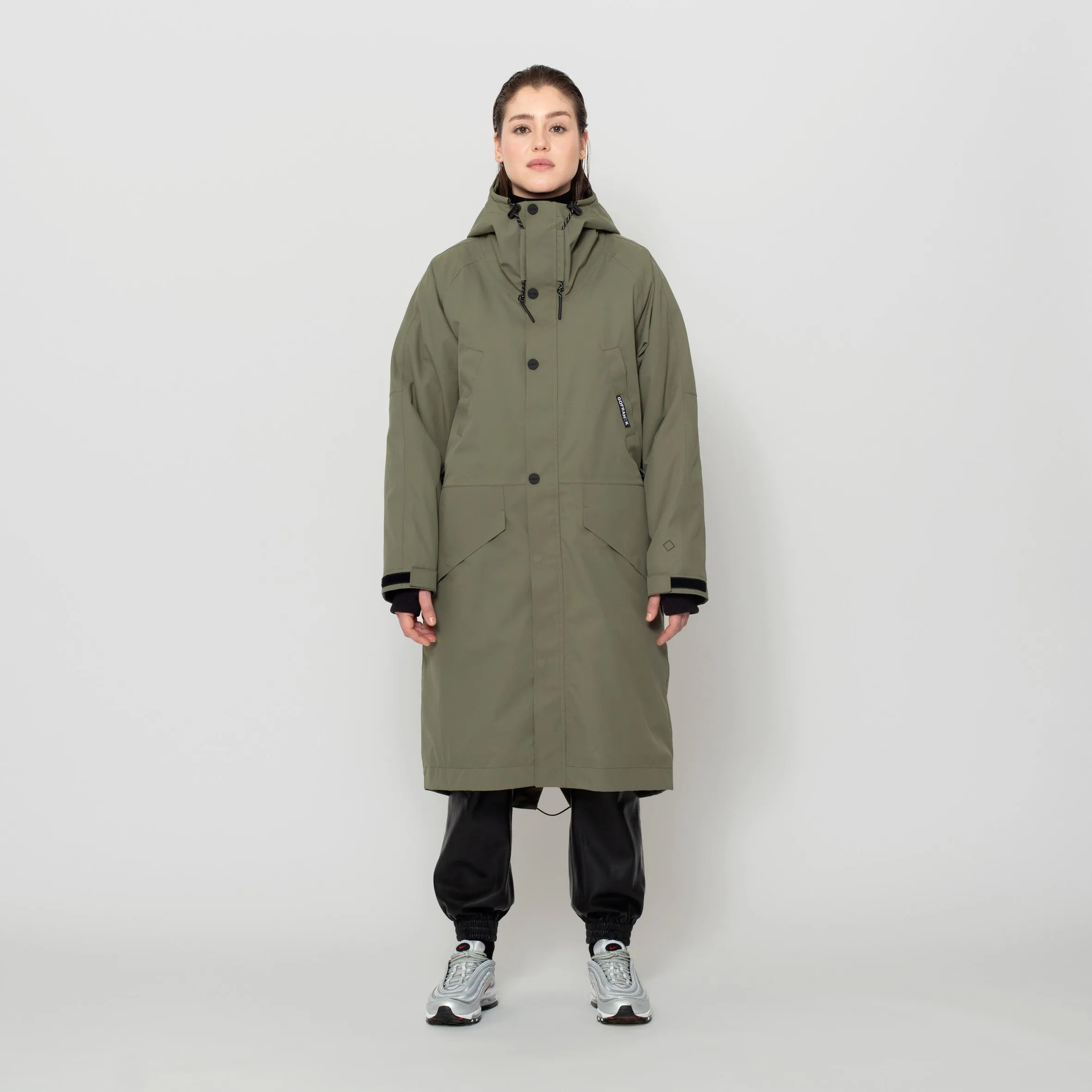 COLD WINTER | deep lichen green