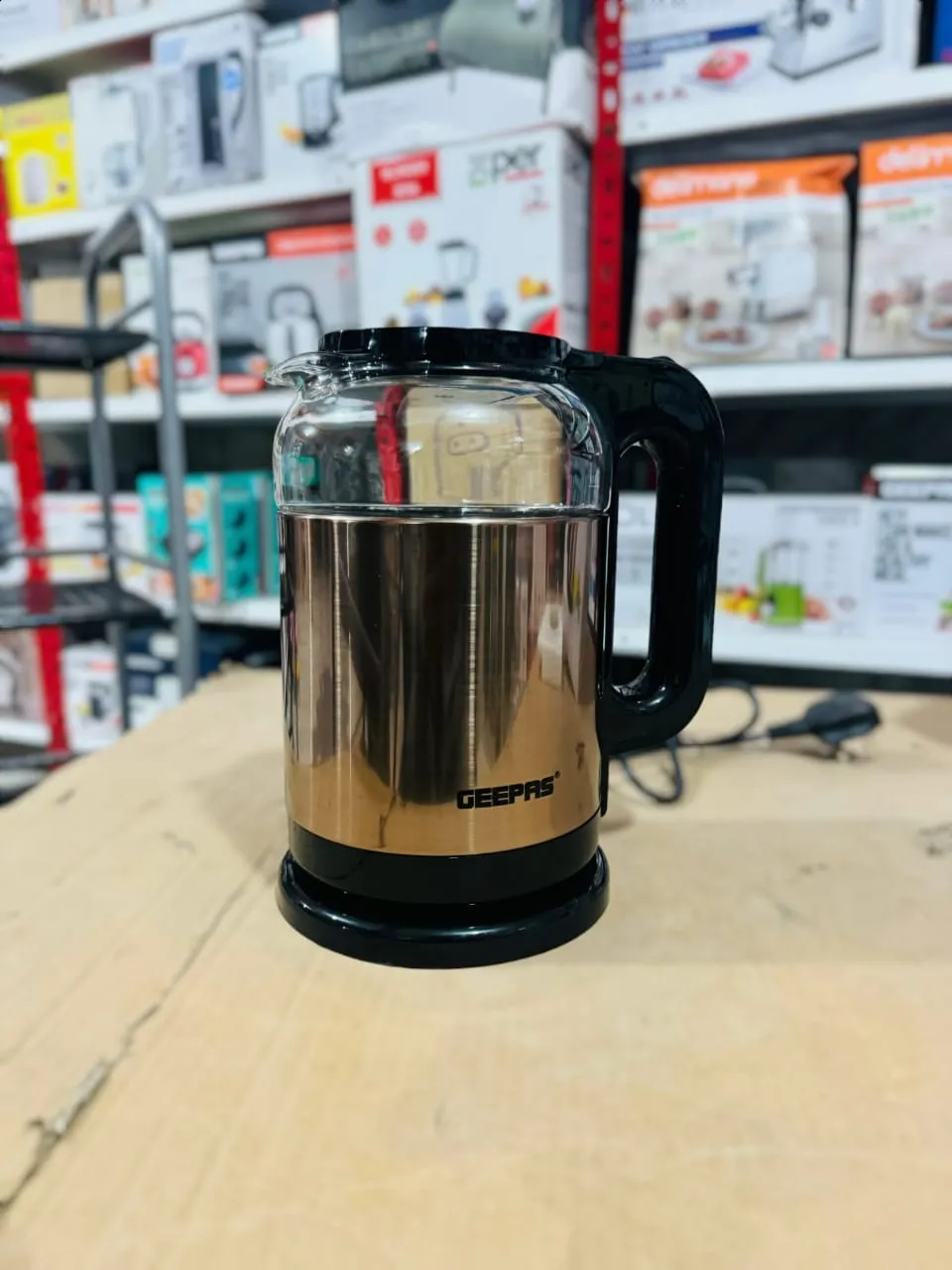 GEEPAS 1.7L Double Layer 1500W Glass Kettle-38063