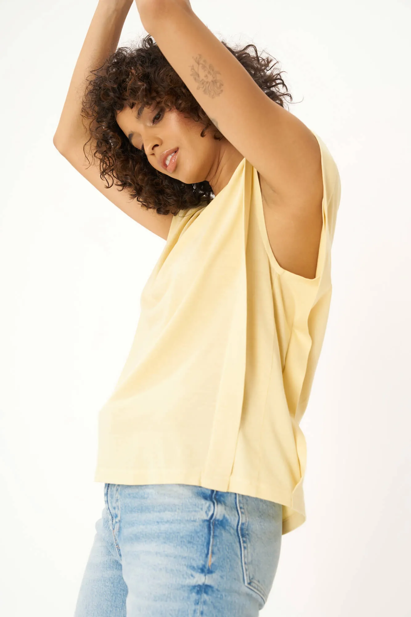 Keeper Crew Neck Tank - Honey Cream