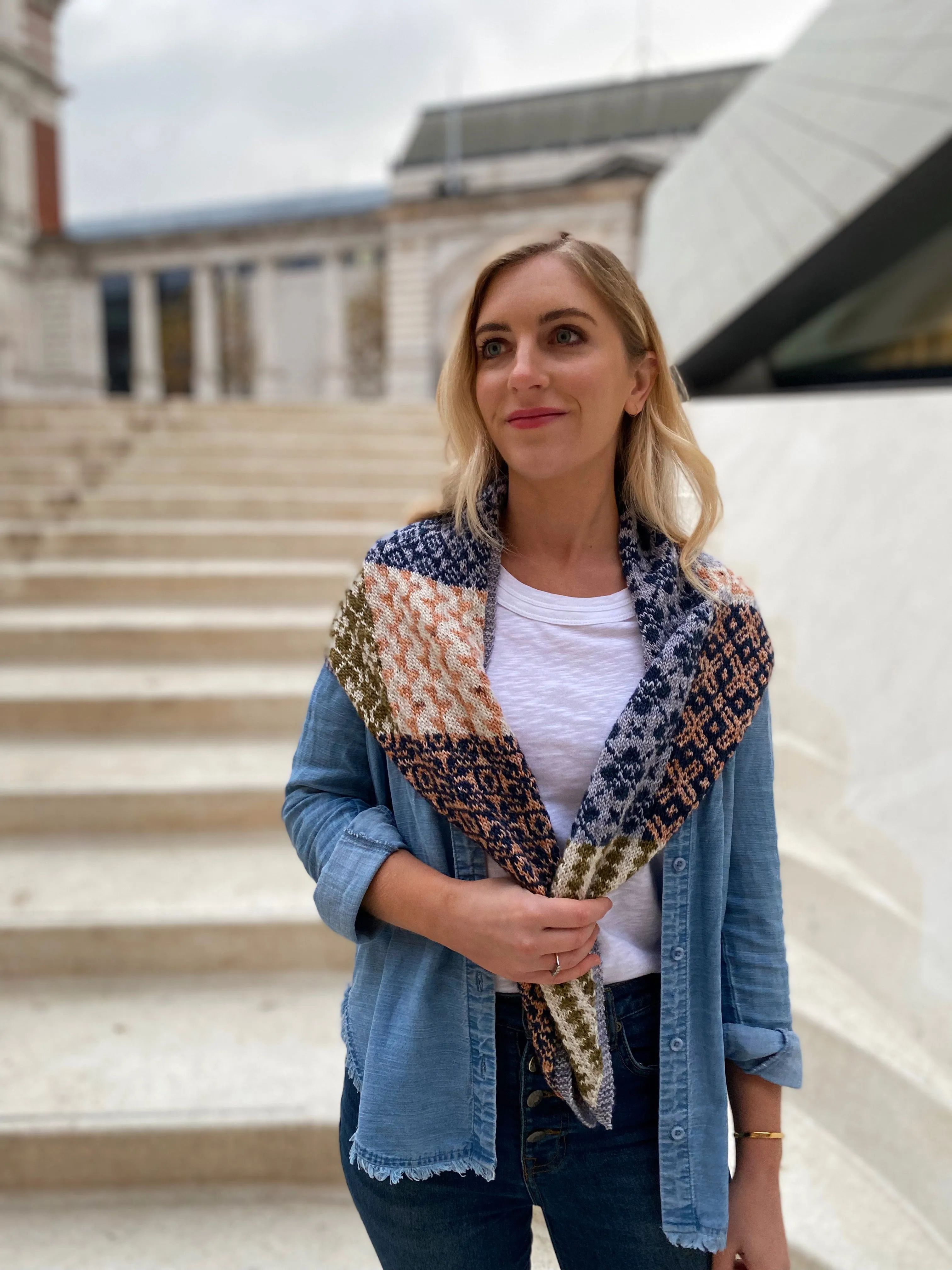 Scout Mini Shawl: French