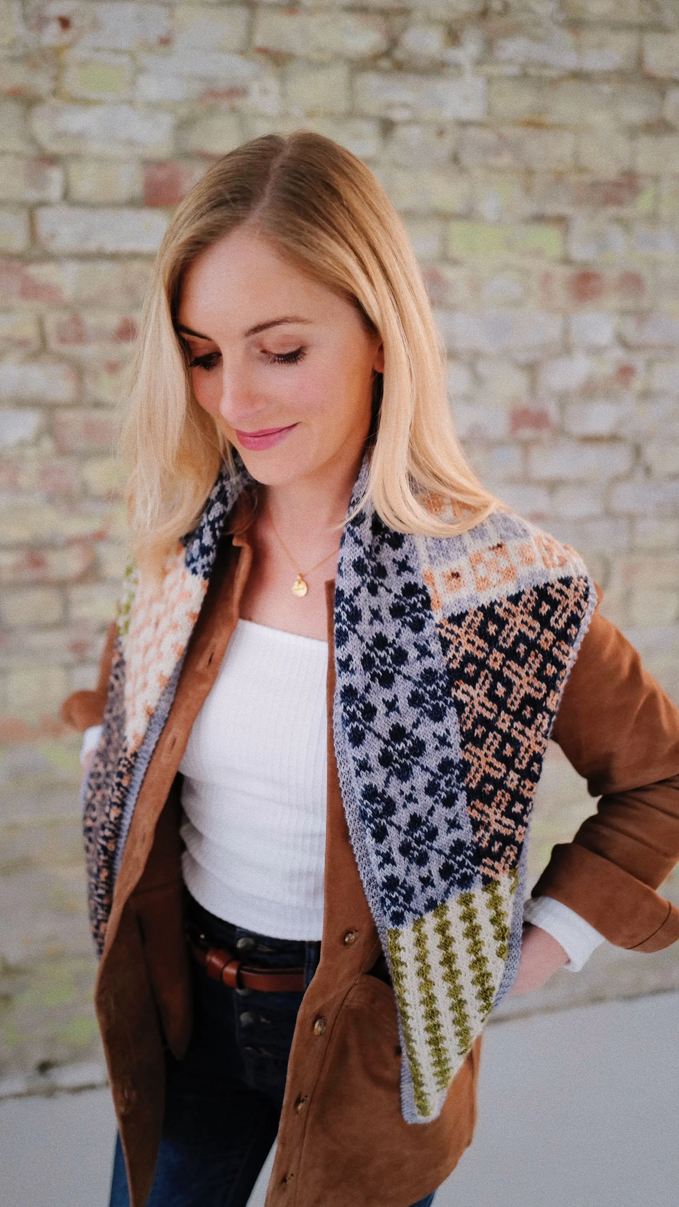 Scout Mini Shawl: French