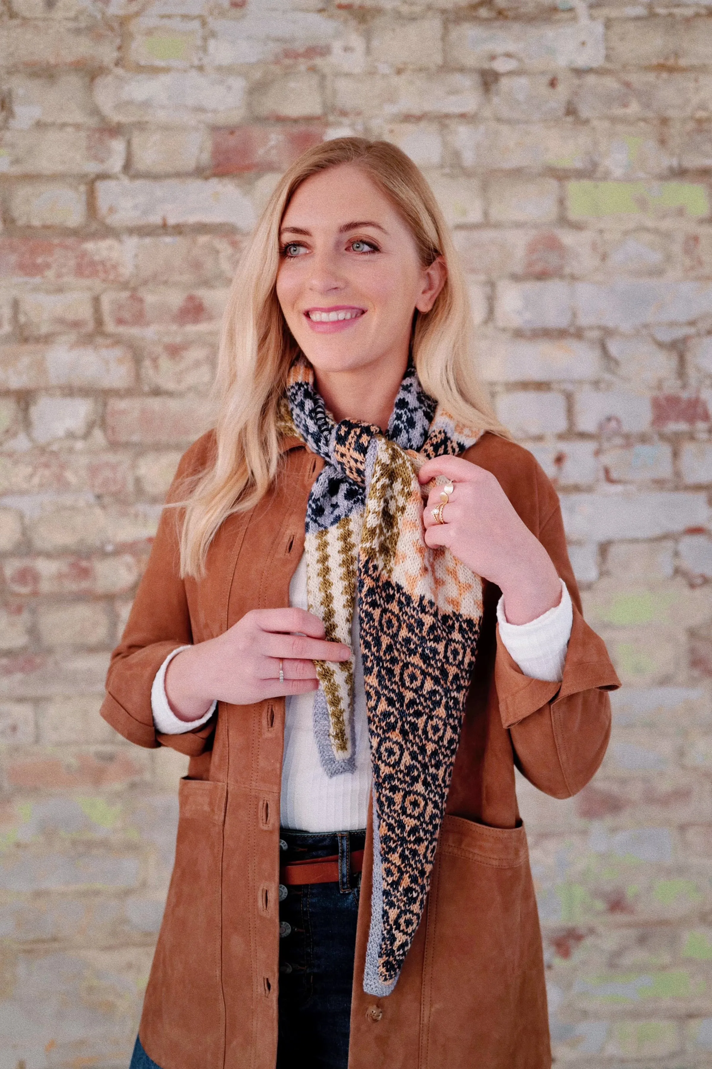 Scout Mini Shawl: French